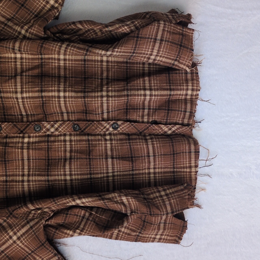 Wild Fable‎ Women's Brown Plaid Raw Hem Grunge Oversized Button Shirt Size XS - Picture 8 of 9
